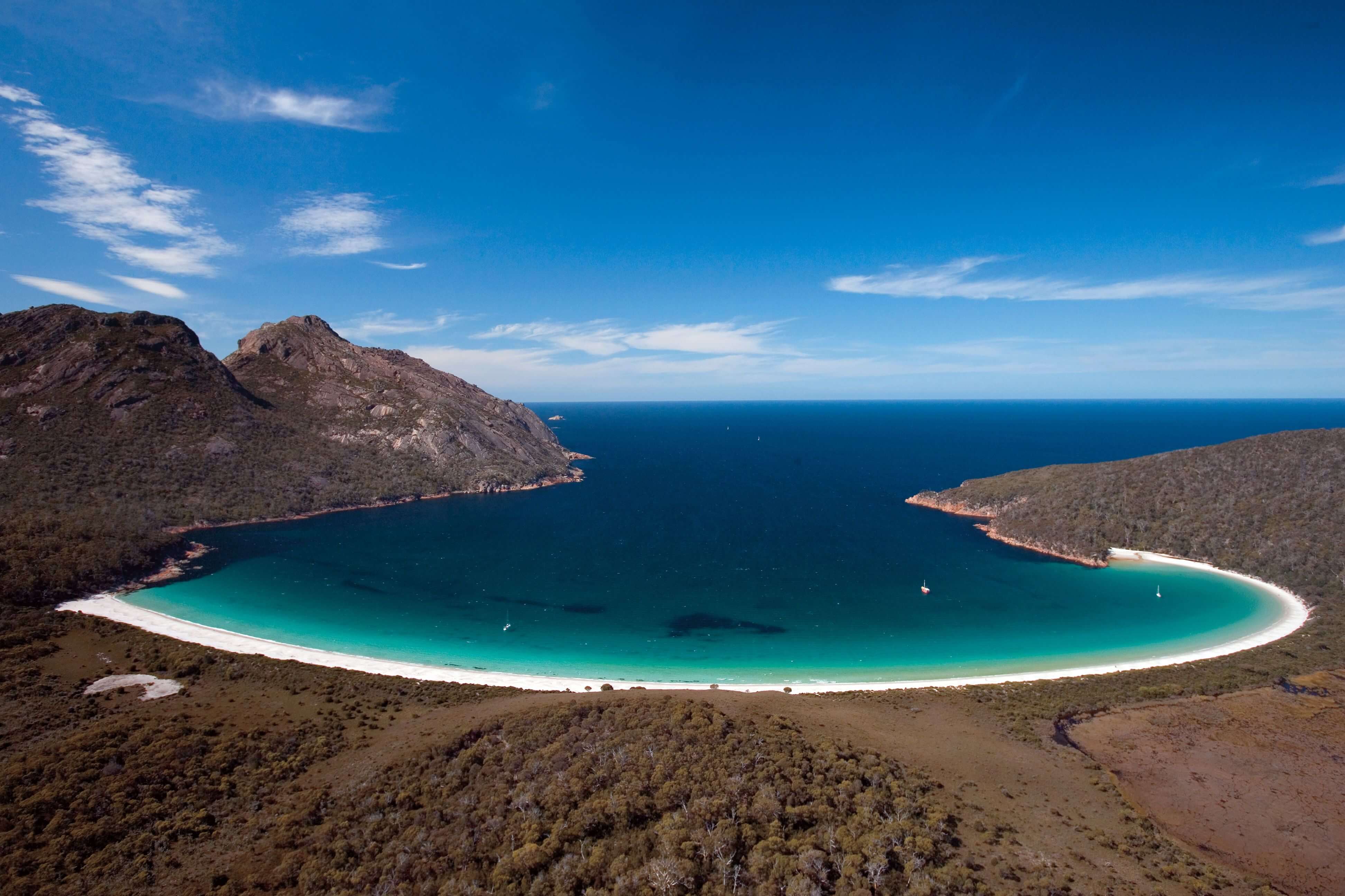 Wineglass Bay, Freycinet National Park TAS: Australia beaches