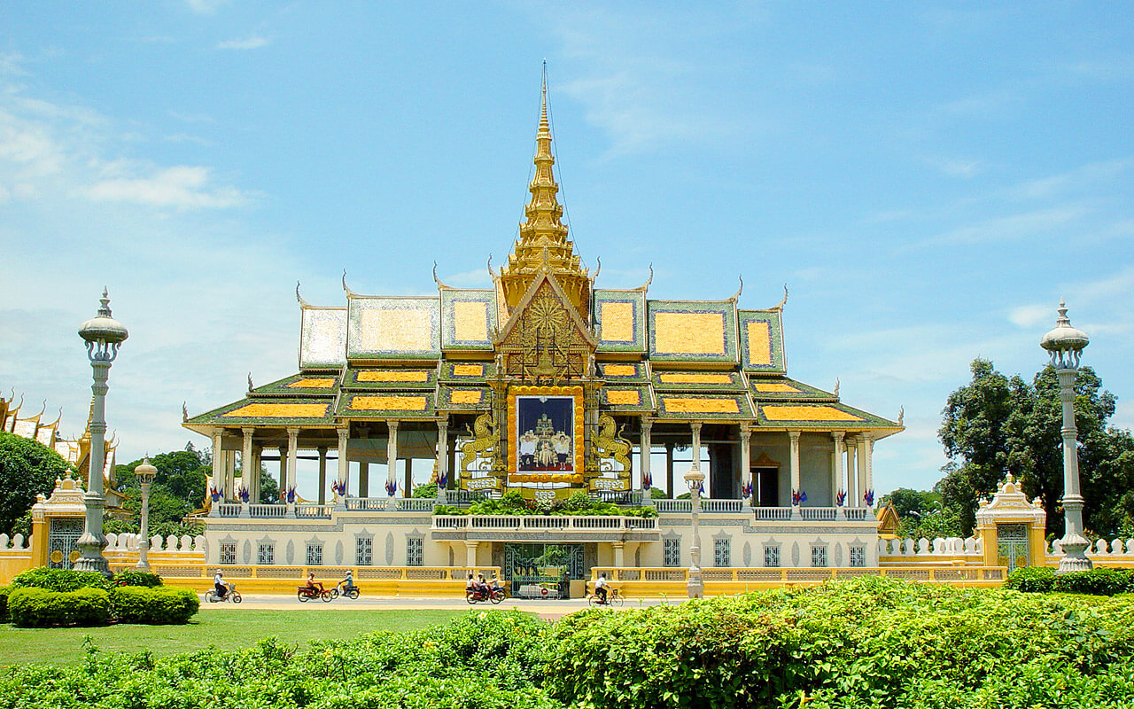 cambodia destinations: The Royal Palace  