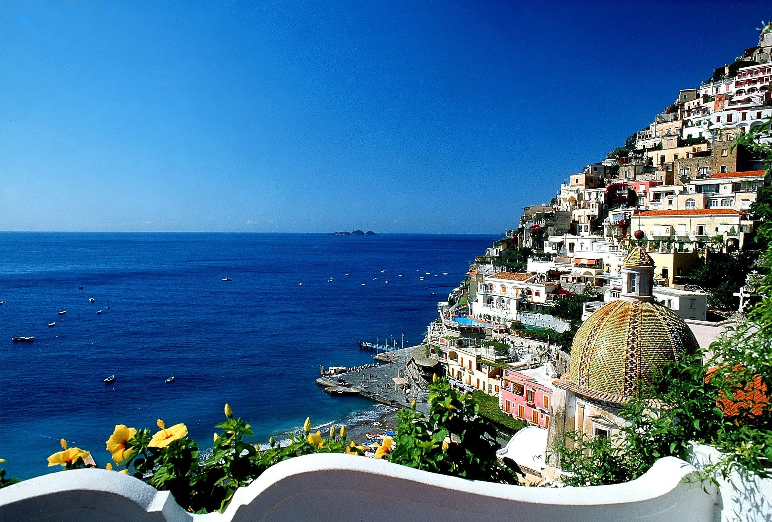 Amalfi Coast, Tuscany, Italy: solo travel destinations