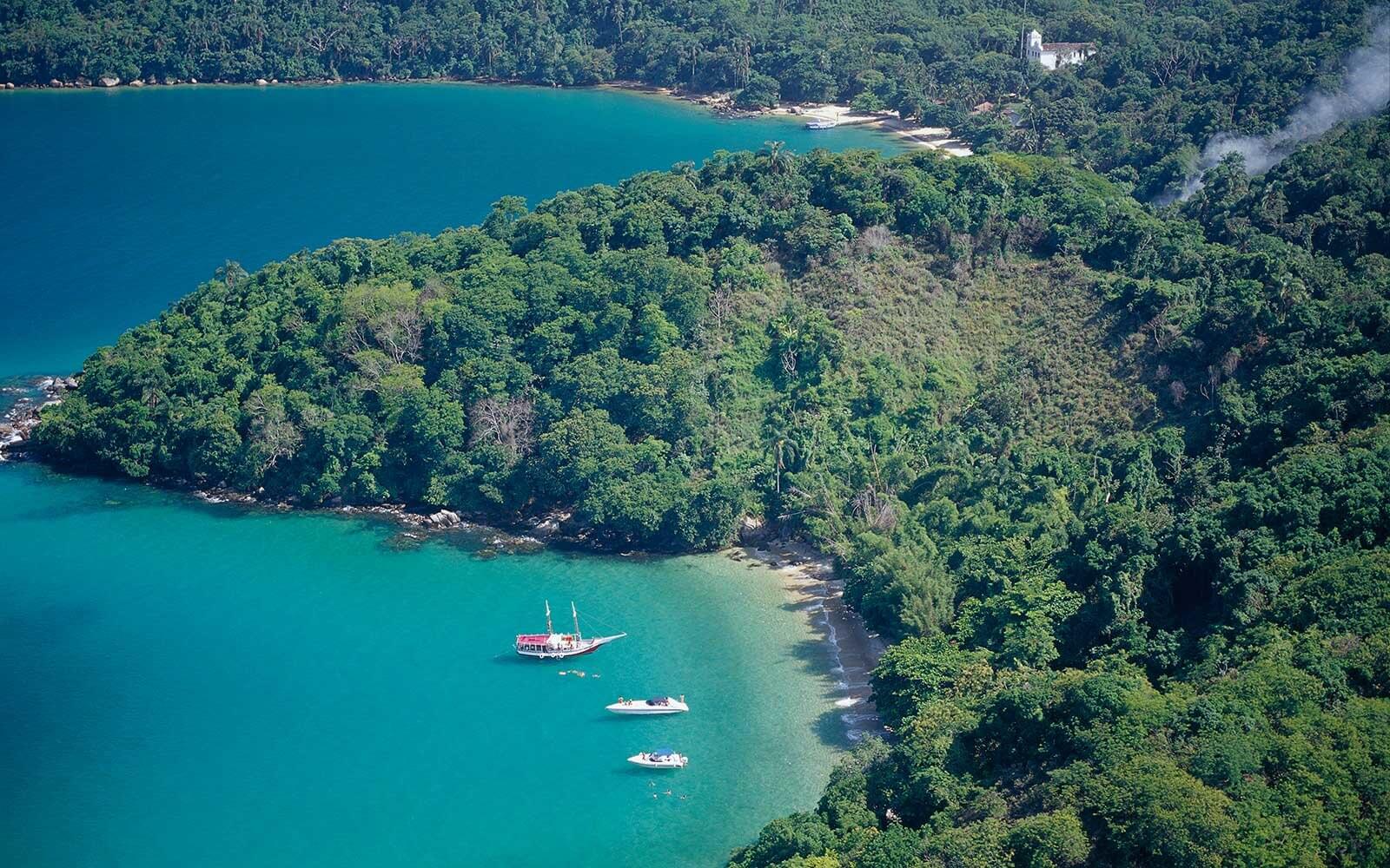 best places to travel in december
