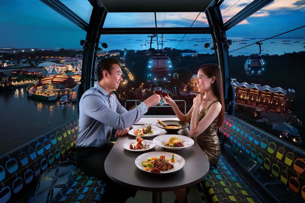 Things To Do In Singapore For Couples: Sky-High Meal