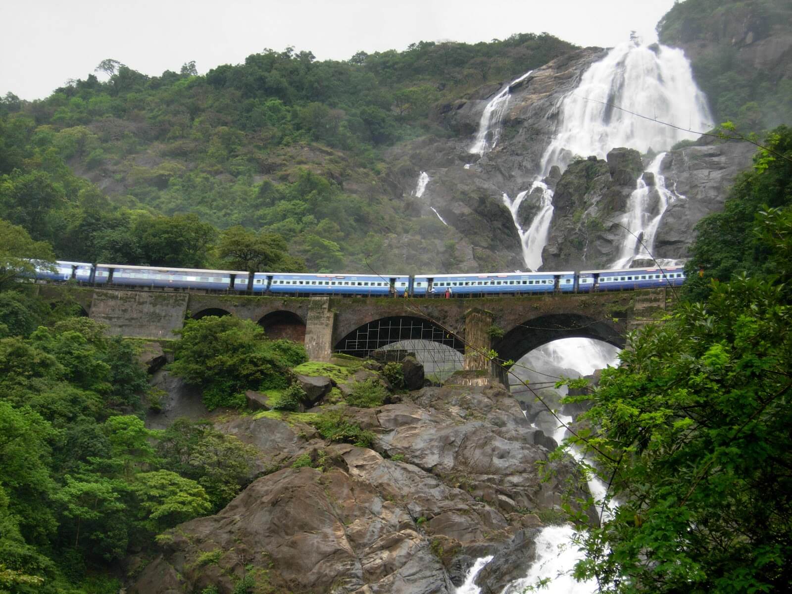 Best Waterfalls in the World: dudhsagar waterfalls