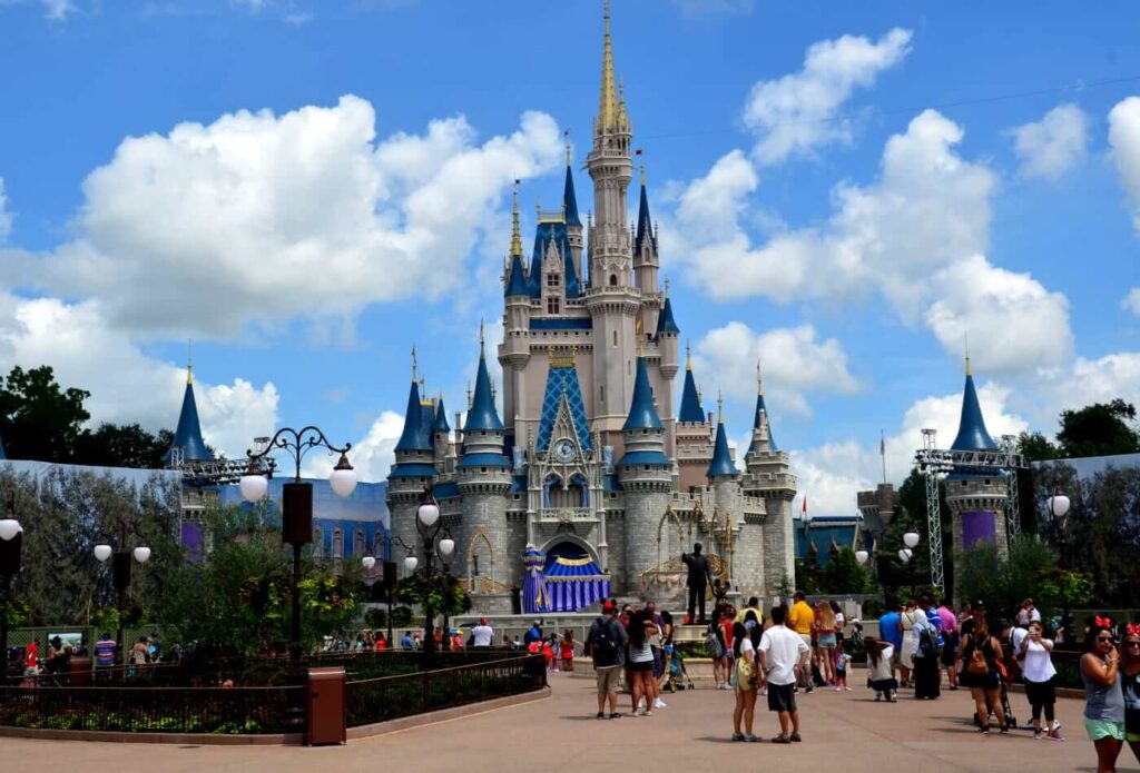 cheapest time to go to disney world
