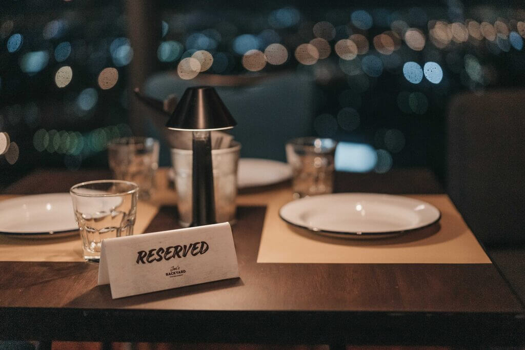 Why Restaurants Lose Reservations