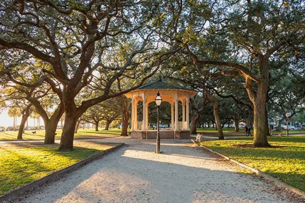 The Battery and White Point Garden charleston