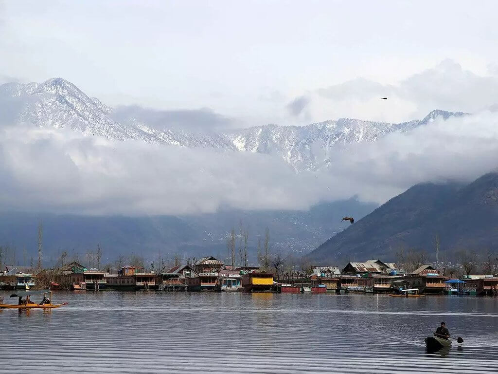 Kashmir: best places to visit in spring 2021