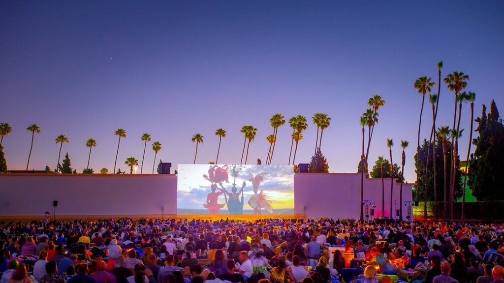 things to do in los angeles: Cemetery At Cinespia